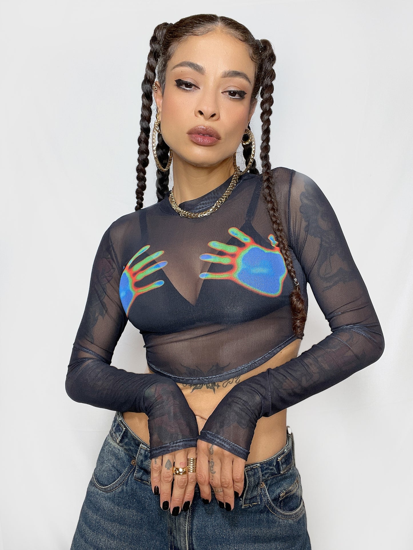 Buso Good Witch - Manos